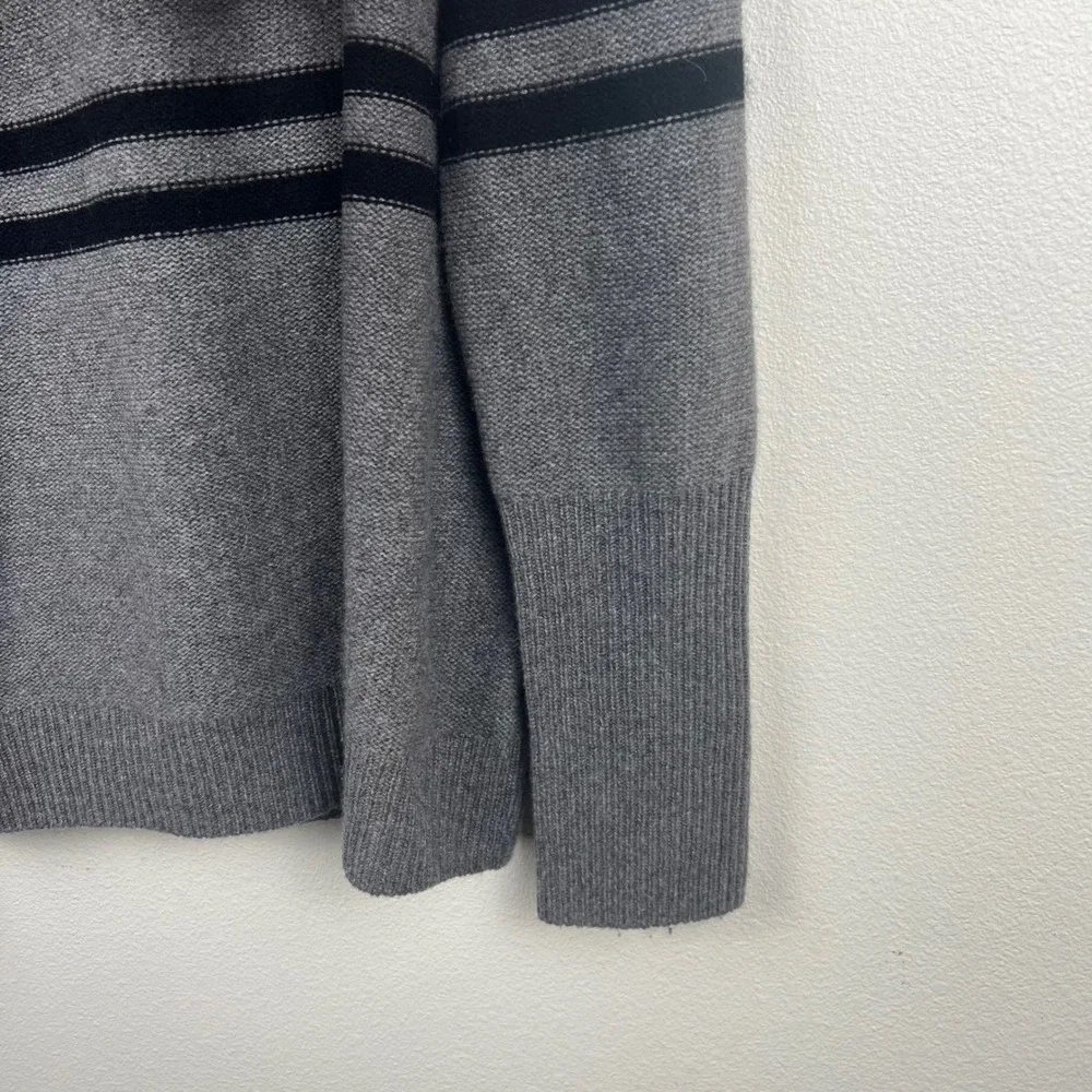 NakedCashmere Grey‎ 100% Cashmere Striped Crewneck Sweater N20171 Mens Medium